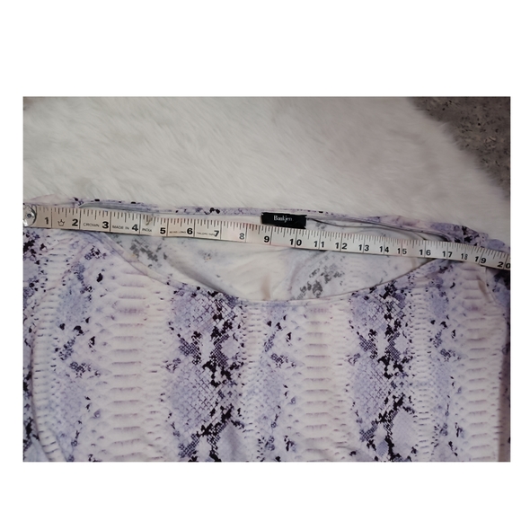 Baukjen Designer Dress - Picture 9 of 12